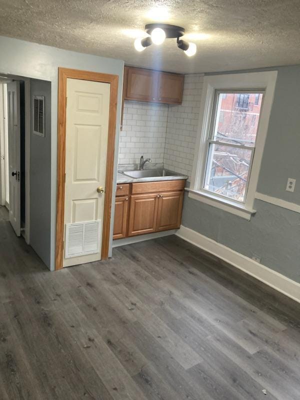 Building Photo - 3214 N Hoyne Ave