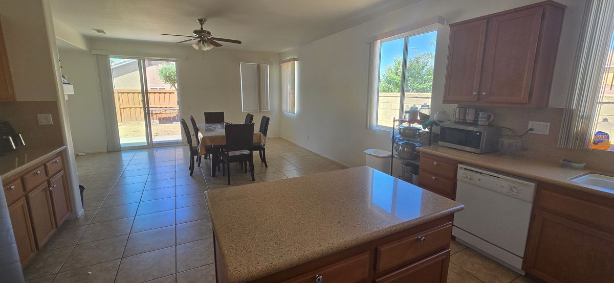 Foto del edificio - 27653 Almont Way