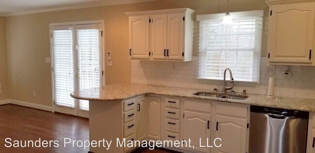 Building Photo - 3 br, 3.5 bath House - 5900 Scales Dr