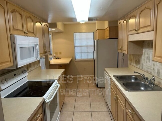Foto del edificio - 4603 Lighthouse Cir