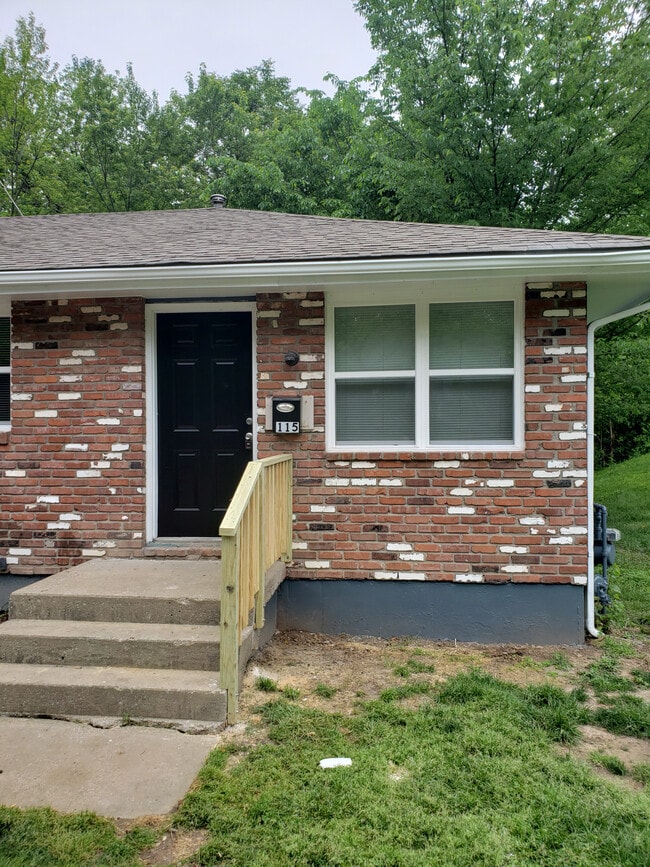Building Photo - 115 S Home St