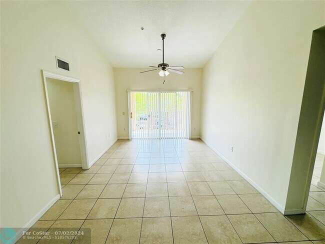Building Photo - 4021 San Marino Blvd