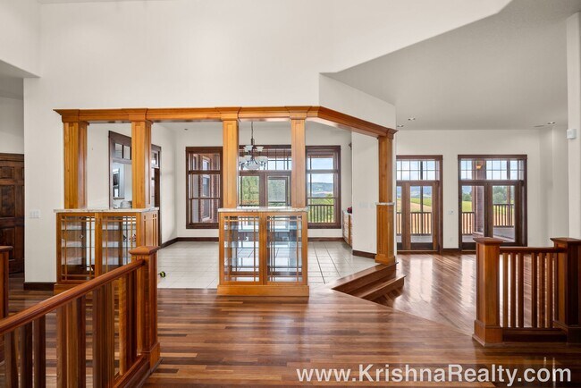 Foto del edificio - *GORGEOUS* 6BD* 5.5BA* Contemporary Single...