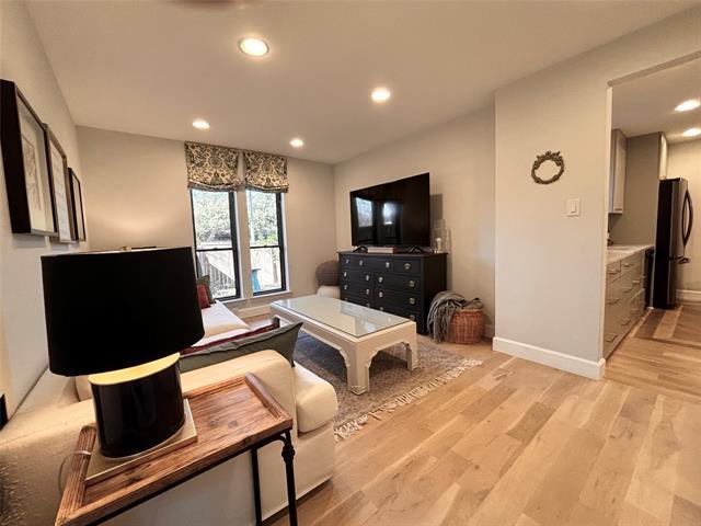 Foto del edificio - 3701 Hulen Park Dr