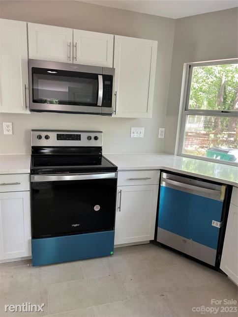 Building Photo - 4 br, 2 bath House - 1520 R Pine Mountain ...