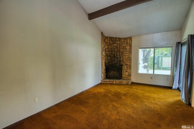 Building Photo - 939 Tyler Way