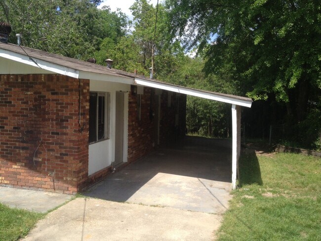 Foto del edificio - **UPCOMING**Midtown Columbus 3 bedroom/2 b...