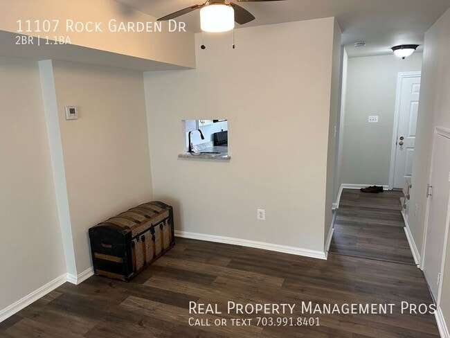 Foto del edificio - 11107 Rock Garden Dr
