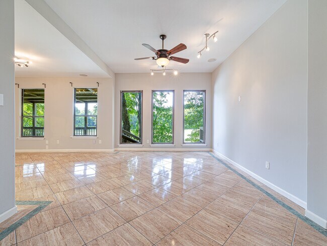 Foto del edificio - 12660 Briar Patch Dr