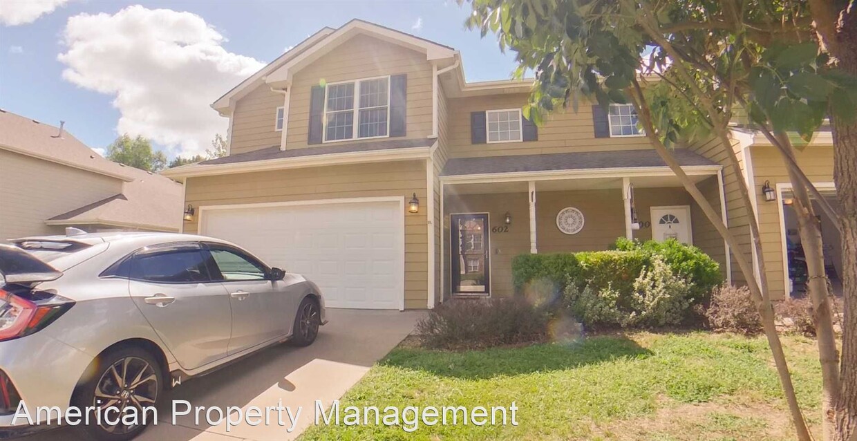 Primary Photo - 3 br, 2.5 bath House - 602 Highland Ridge Dr