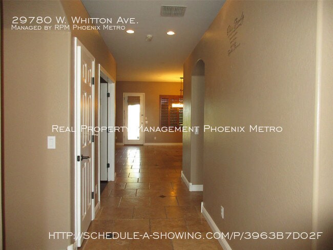 Building Photo - Private Pool with service included!