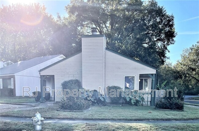 Building Photo - 4575 Buffer Dr