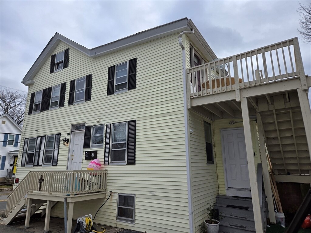 90 School St Unit 2, Taunton, MA 02780 Room for Rent in Taunton, MA