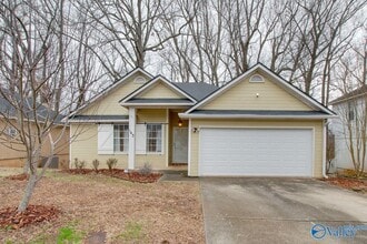 Building Photo - 143 Rebecca Pines Dr