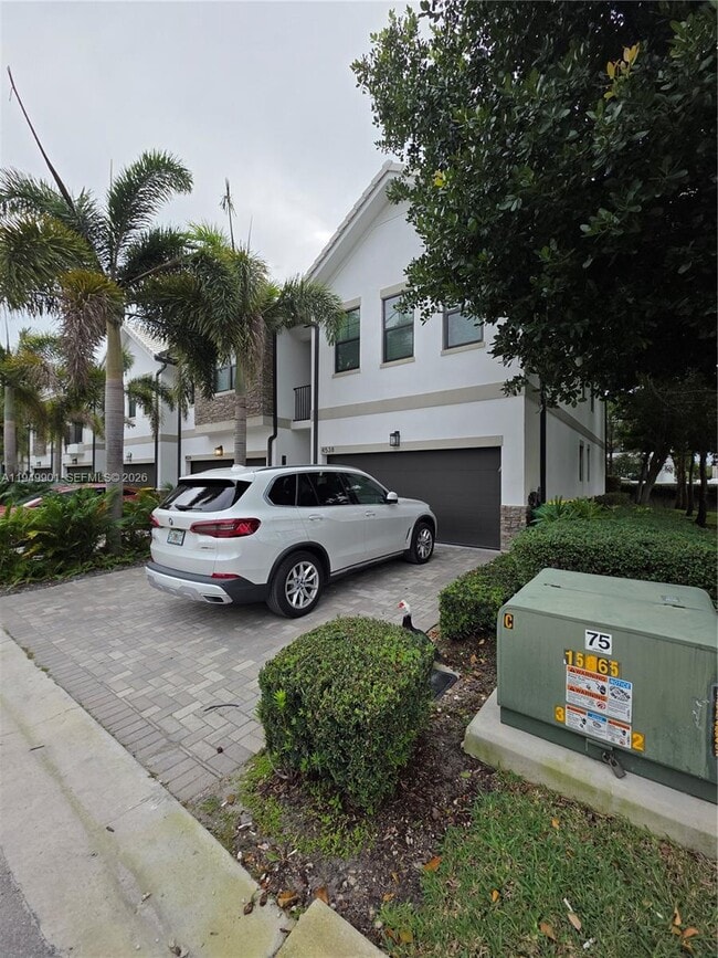 Building Photo - 4538 E Aqua Bella Ln