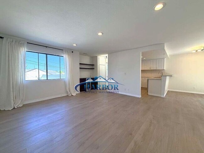 Foto del edificio - 1015 W 159th St