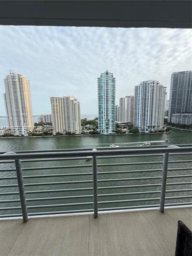 Building Photo - 335 S Biscayne Blvd