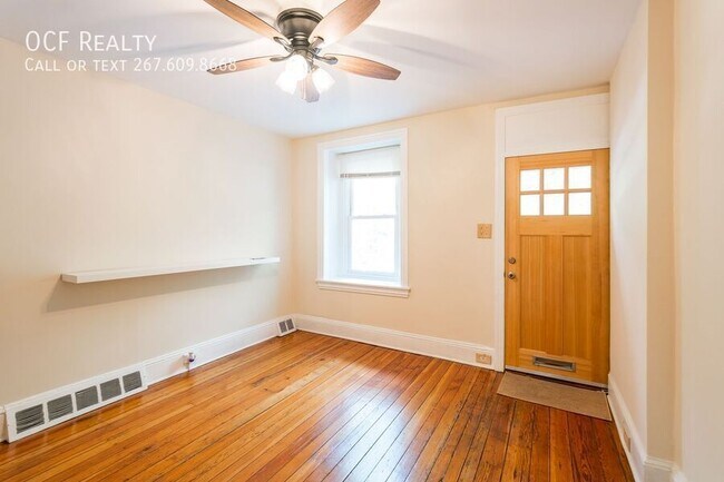 Foto del edificio - 4562 Silverwood St