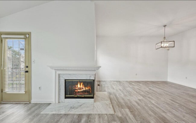 Building Photo - 7813 Flager Cir