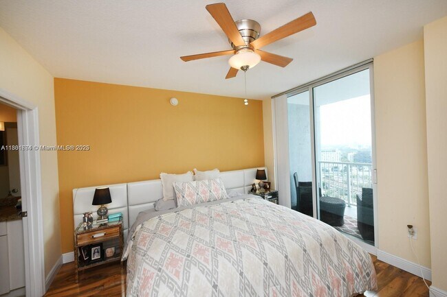 Foto del edificio - 1250 S Miami Ave
