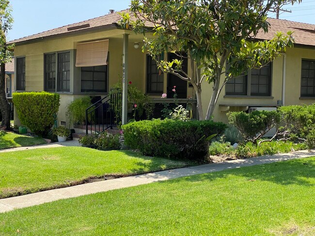 Foto del edificio - 1145 N Verdugo Rd