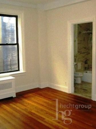 Building Photo - 35 E 84th St