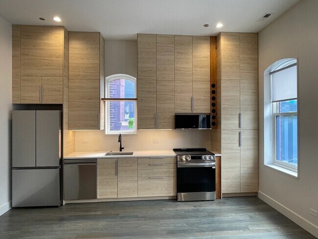 Foto del edificio - 1057 N Wolcott Ave