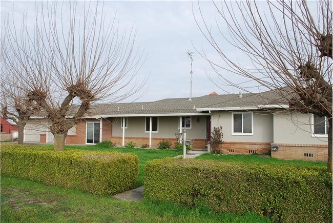 Building Photo - 40220 County Road 15