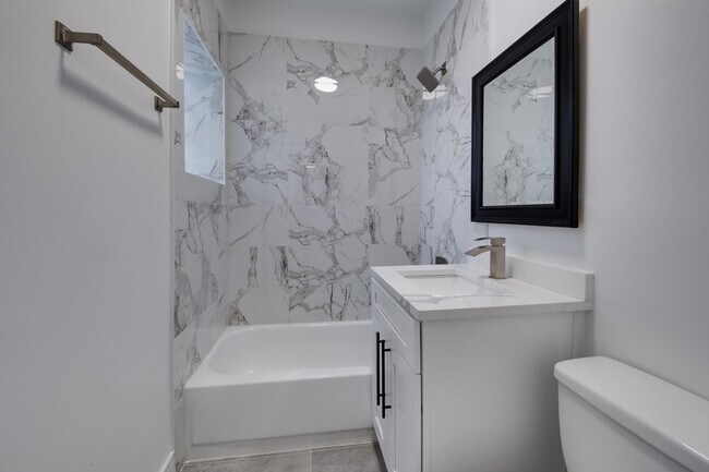 Foto del edificio - 1349 W Taylor St