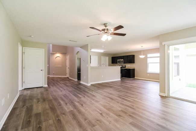 Foto del edificio - 77808 Lumber Creek Blvd