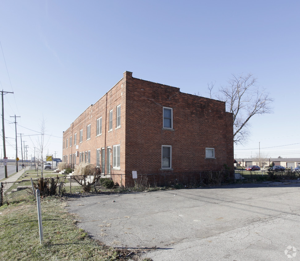 Building Photo - 1137-1147 Cleveland Ave