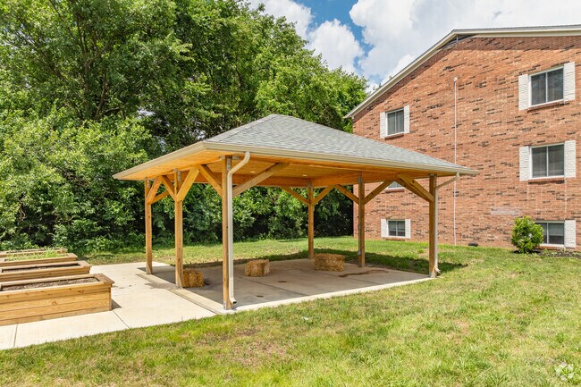 Mirador - Cassady Village Apartments