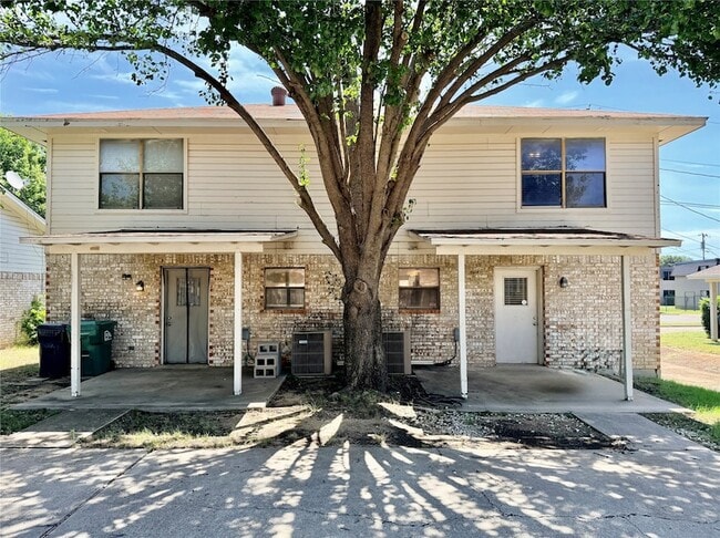Building Photo - 3309 Fallmeadow St