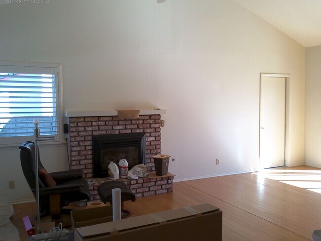 Building Photo - Sunset Terrace 3 bedroom, 2 bath house, 2 car garage in Los Osos