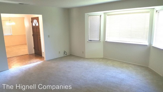 Building Photo - 248 Estates Dr