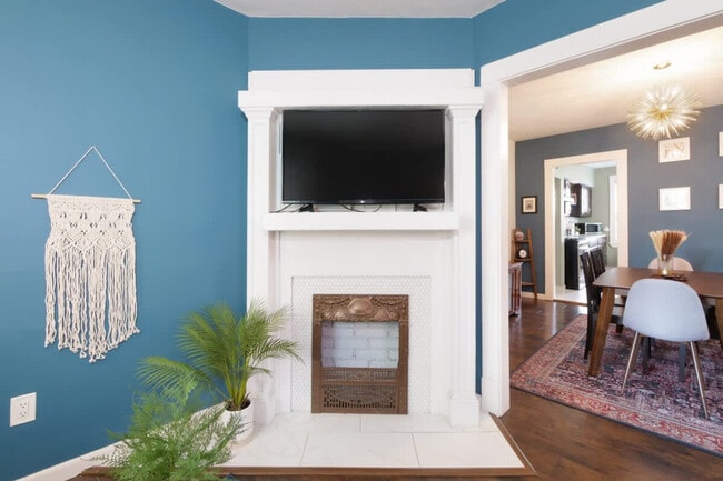 Building Photo - 2156 W 34th Pl