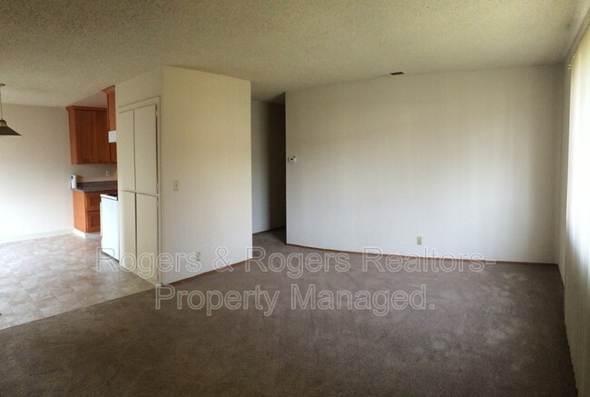 Building Photo - 339 San Miguel Ct