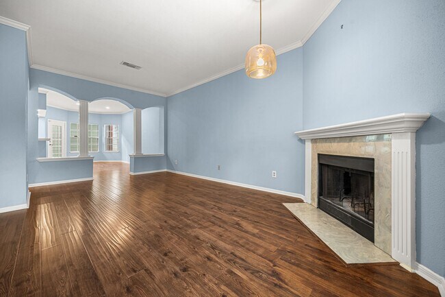 Foto del edificio - 7947 Knight Rd