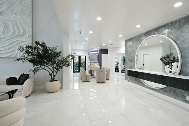 Foto del edificio - 8450 NW 169th Ter