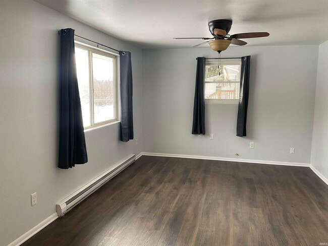 Foto del edificio - 7316 Riverton Dr