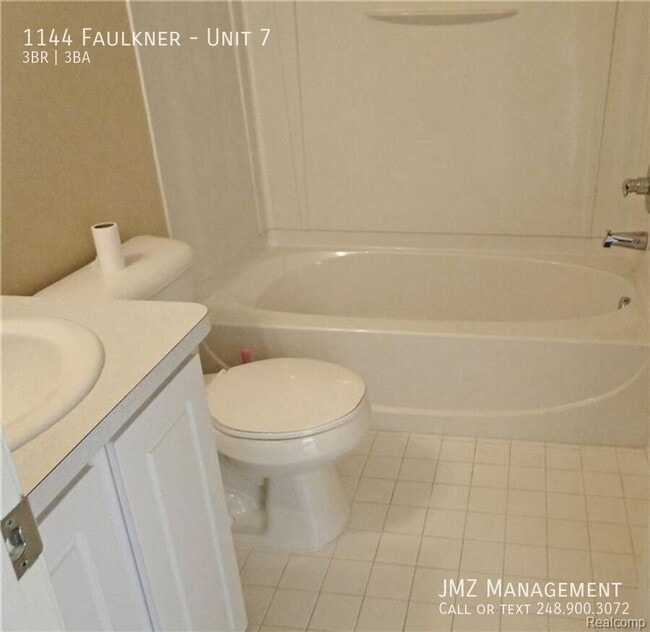 Building Photo - 1144 Faulkner-Unit 7