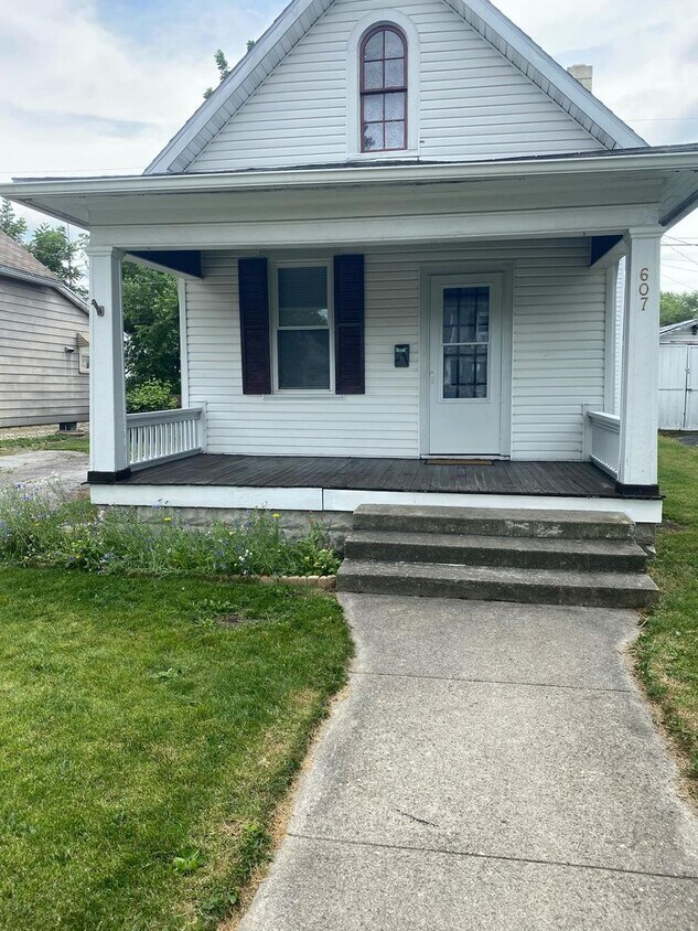 Primary Photo - Three Bedroom Home in Findlay