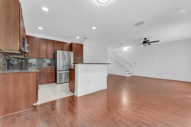 Building Photo - 6077 Grand Cypress Cir W