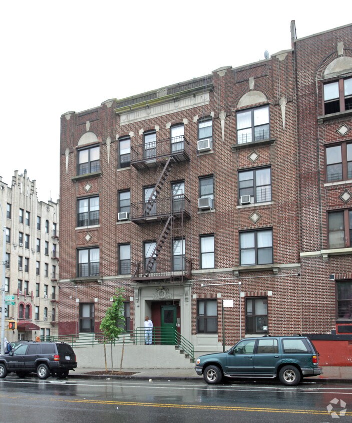 Building Photo - 1614 Bedford Ave