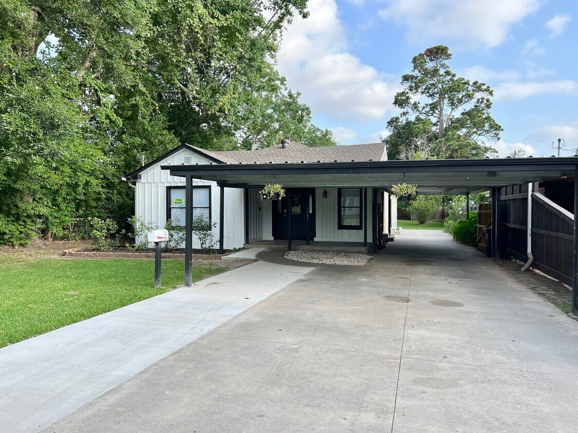 Foto principal - 1105 Johnson Ave