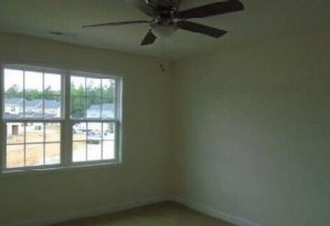 Building Photo - 142 Sunnyview Ln
