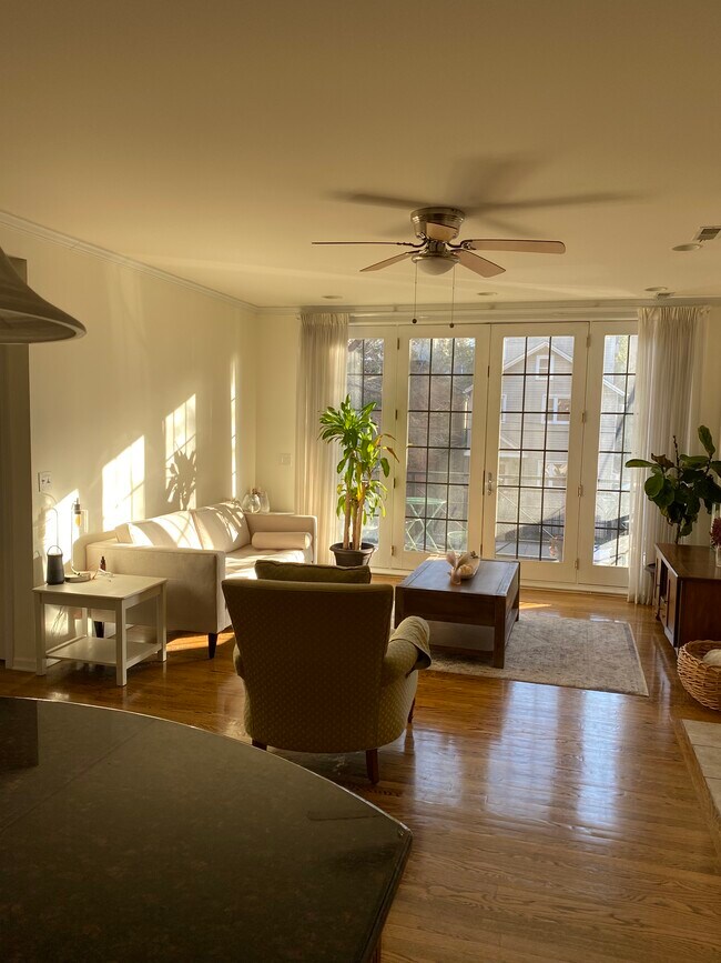 Foto del edificio - 1446 N North Park Avenue