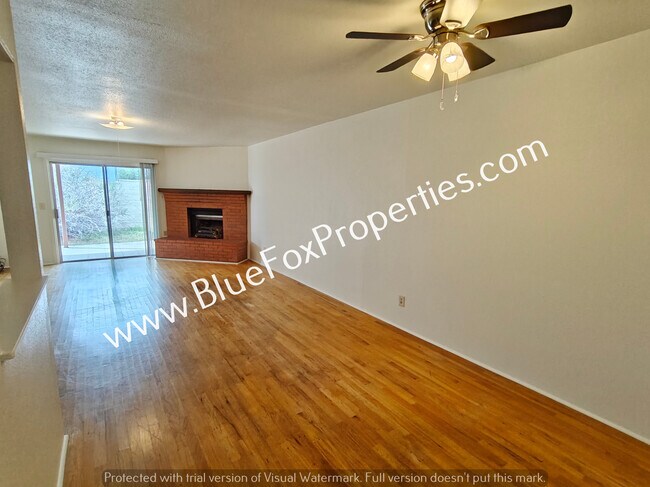 Building Photo - 1201 N Tracy Ave