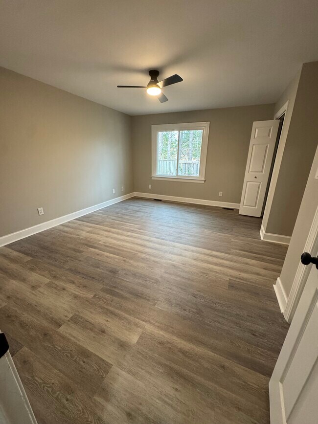 Foto del edificio - 3513 Providence Ln NW