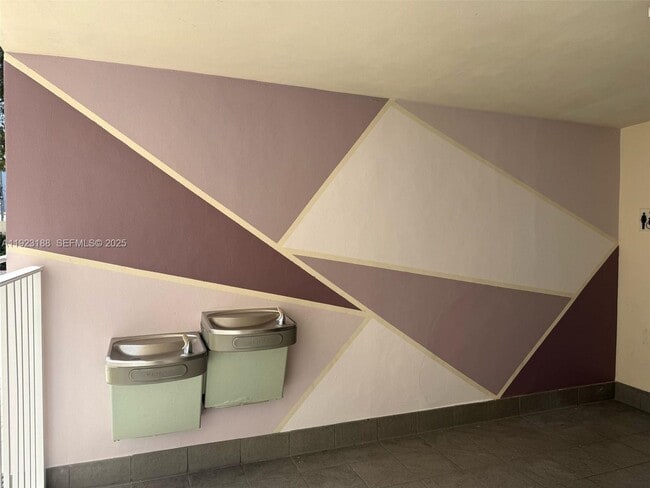 Foto del edificio - 120 SW 8th Ave